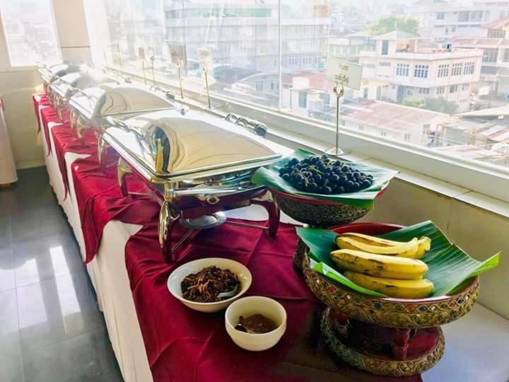Shwe Kyun Hotel Taunggyi Dış mekan fotoğraf